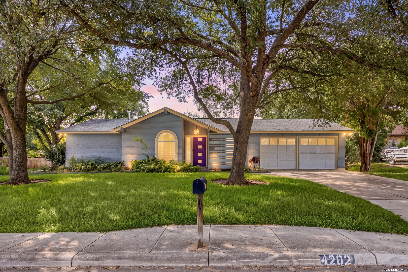 4202 Flint Hill San Antonio TX 78230