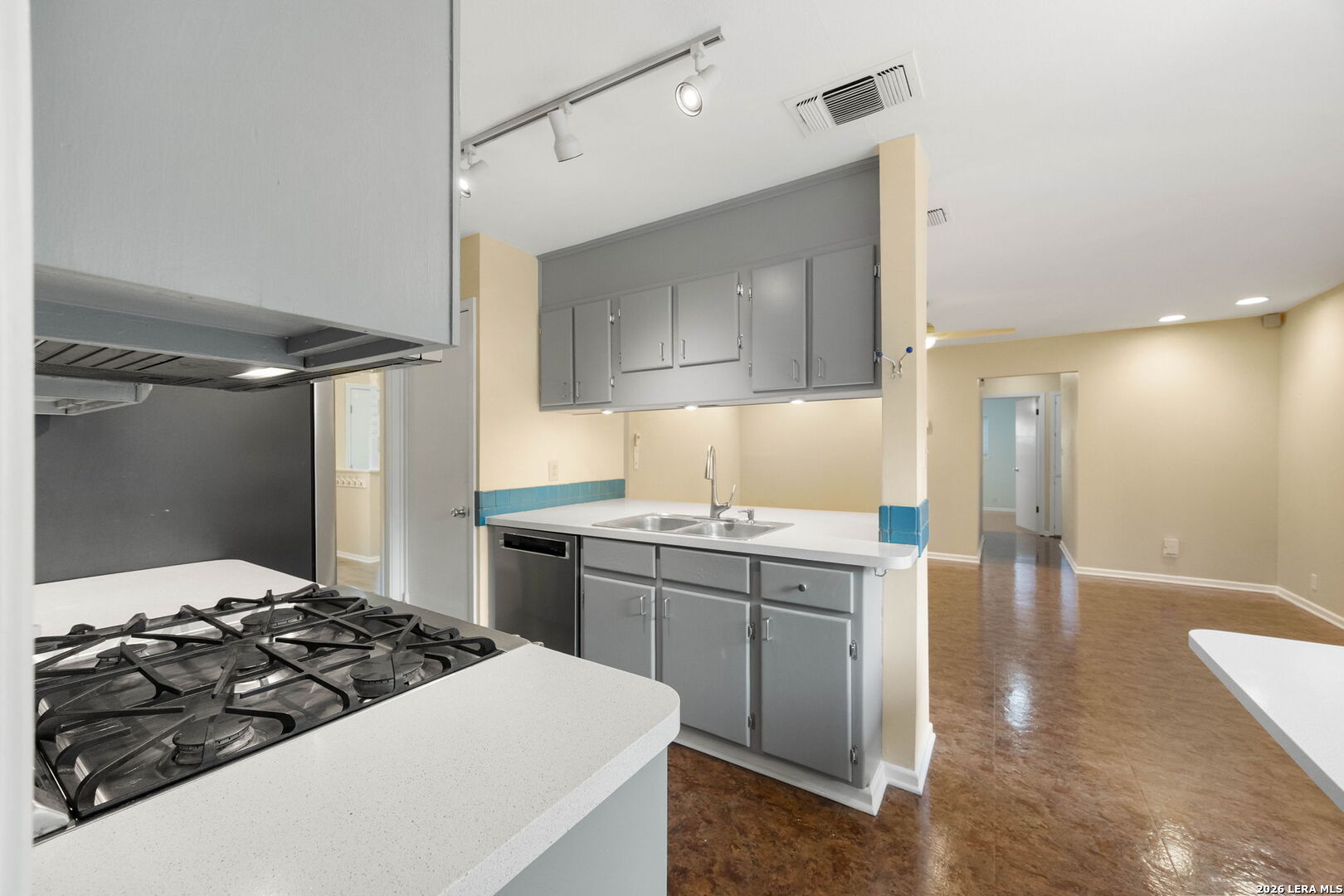 4202 Flint Hill San Antonio TX 78230