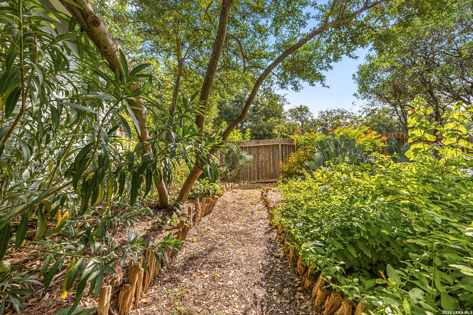 4202 Flint Hill San Antonio TX 78230