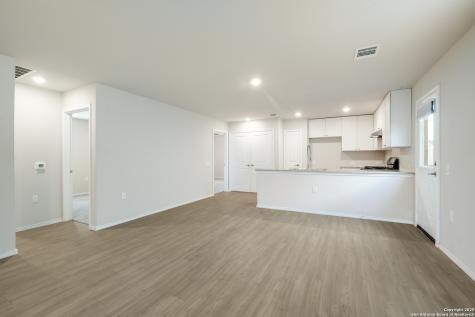12047 Overton Way San Antonio TX 78221