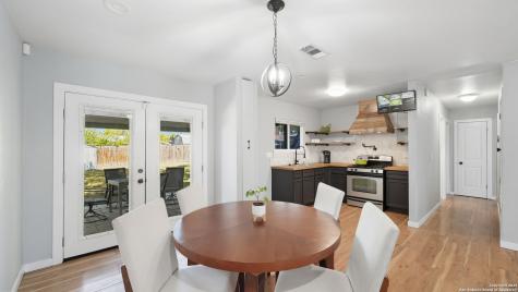 8715 Cape Valley San Antonio TX 78227