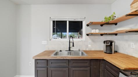 8715 Cape Valley San Antonio TX 78227