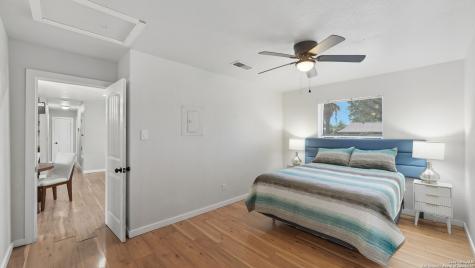 8715 Cape Valley San Antonio TX 78227