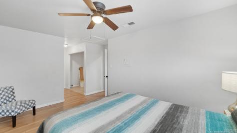 8715 Cape Valley San Antonio TX 78227