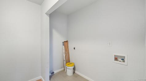 8715 Cape Valley San Antonio TX 78227