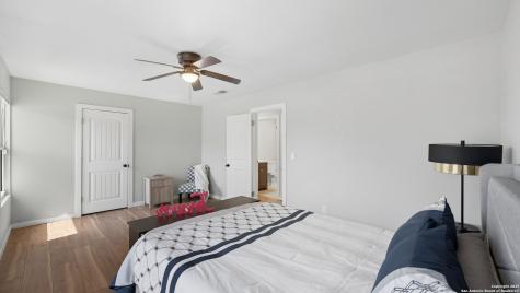 8715 Cape Valley San Antonio TX 78227