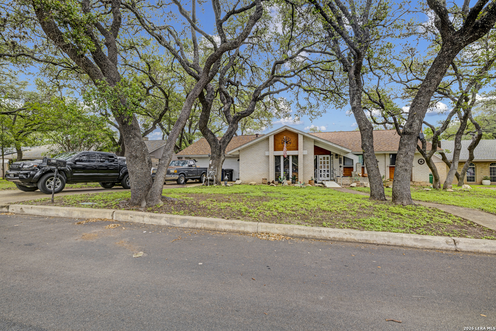 915 Mount Perkins San Antonio TX 78213