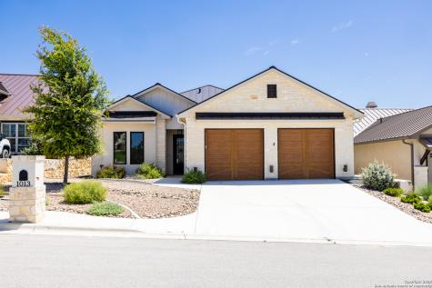 1013 Comanche Hills Kerrville TX 78028