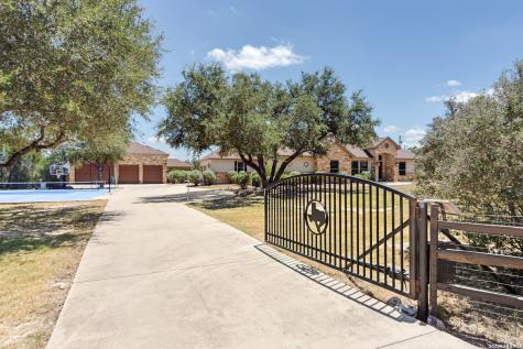 114 Hoskins Trail Boerne TX 78006