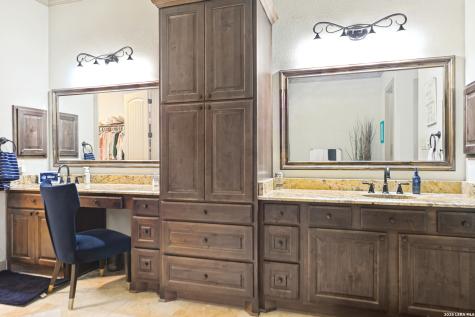 114 Hoskins Trail Boerne TX 78006