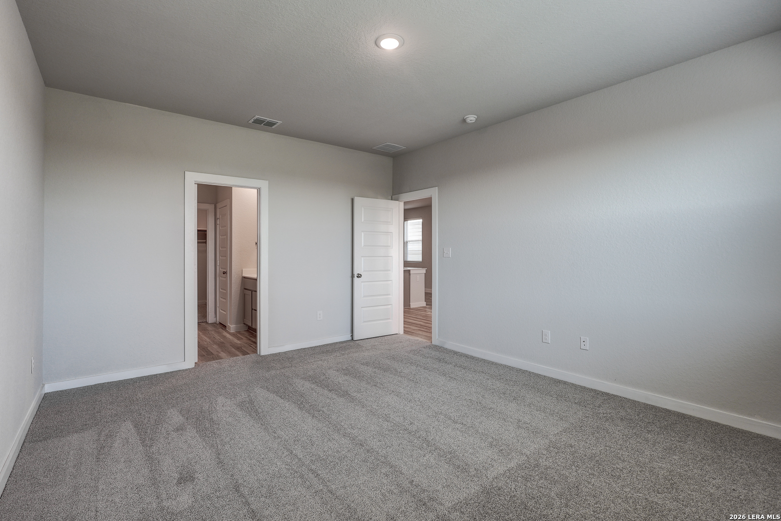 9946 Chavaneaux Landing San Antonio TX 78221