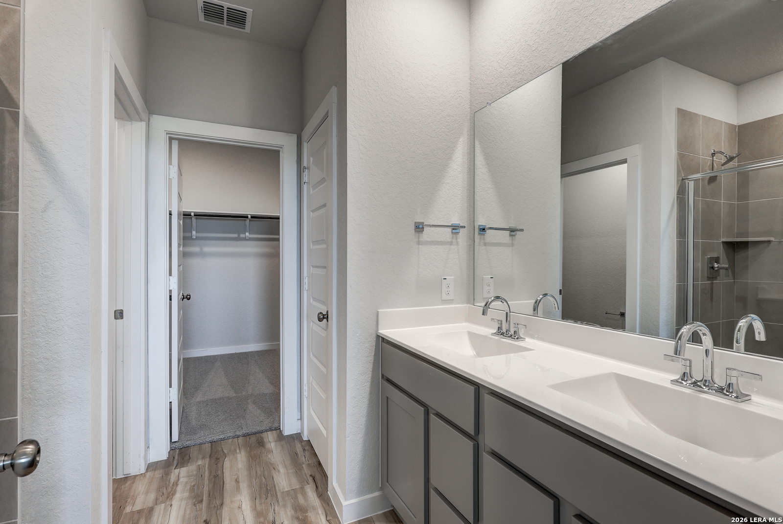 9946 Chavaneaux Landing San Antonio TX 78221