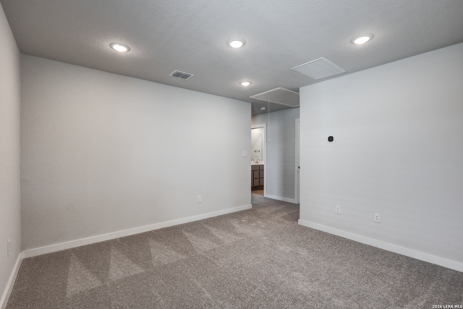9946 Chavaneaux Landing San Antonio TX 78221