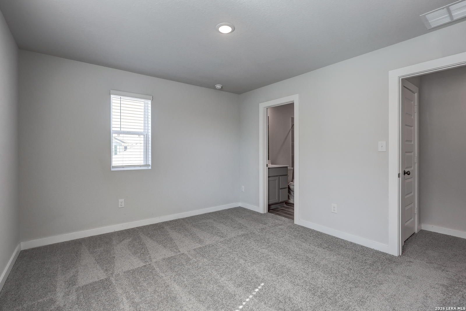 9946 Chavaneaux Landing San Antonio TX 78221