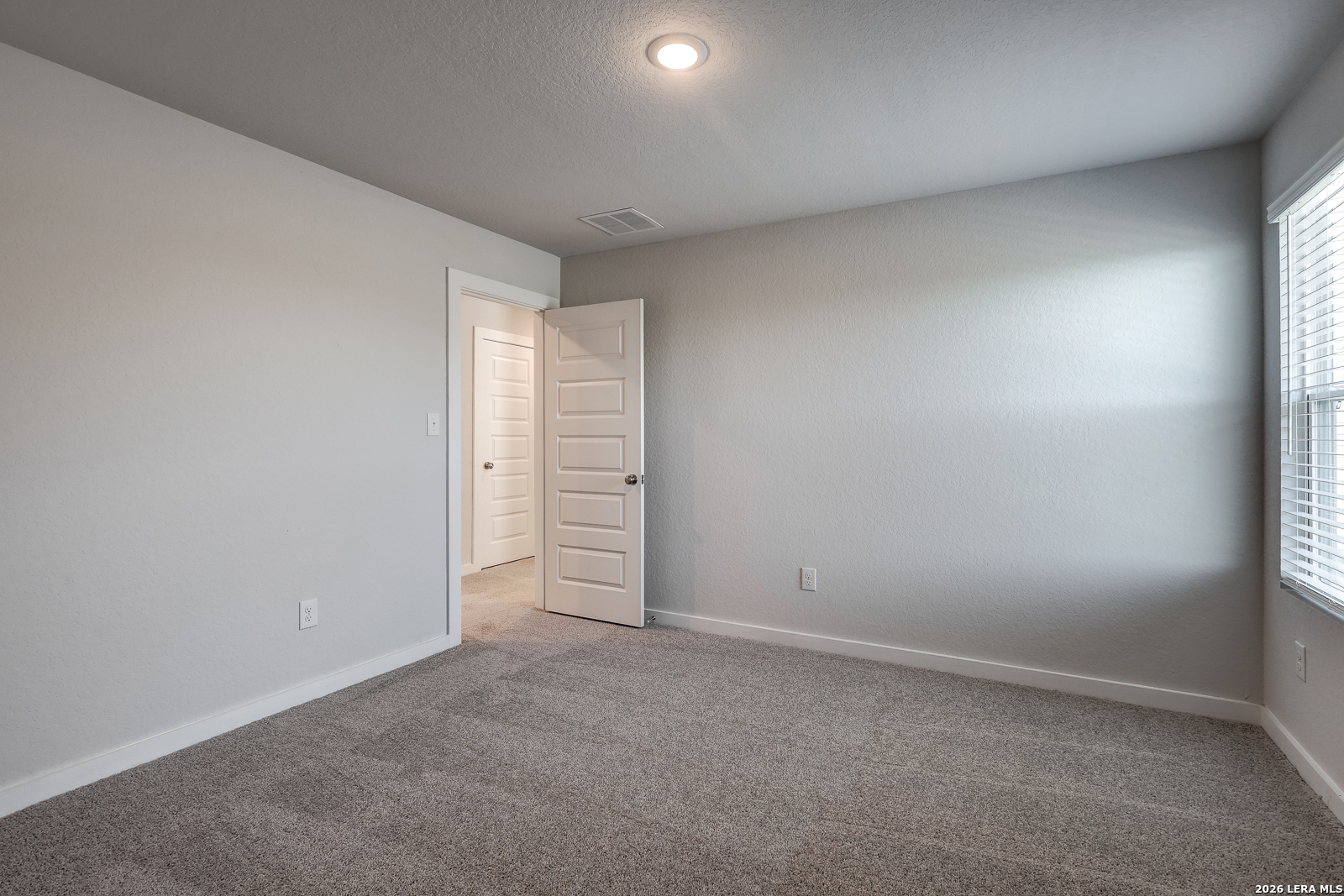 9946 Chavaneaux Landing San Antonio TX 78221
