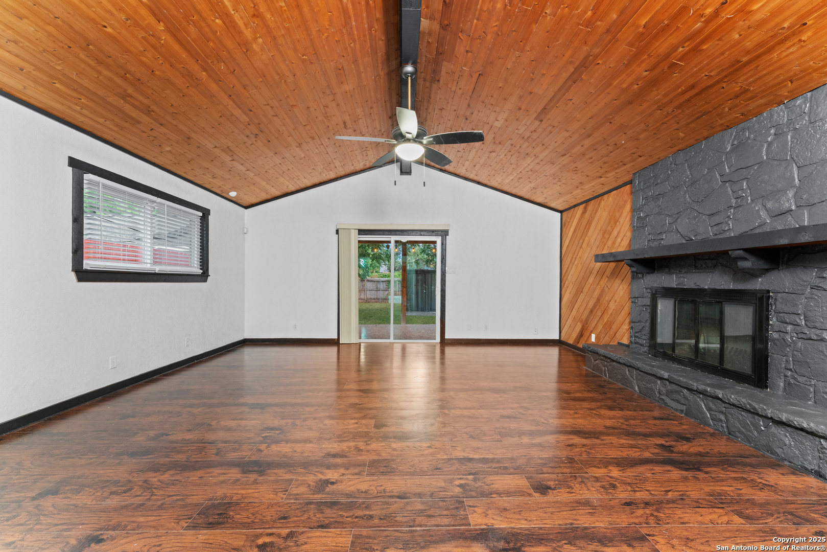 1638 W Ashby Place San Antonio TX 78201
