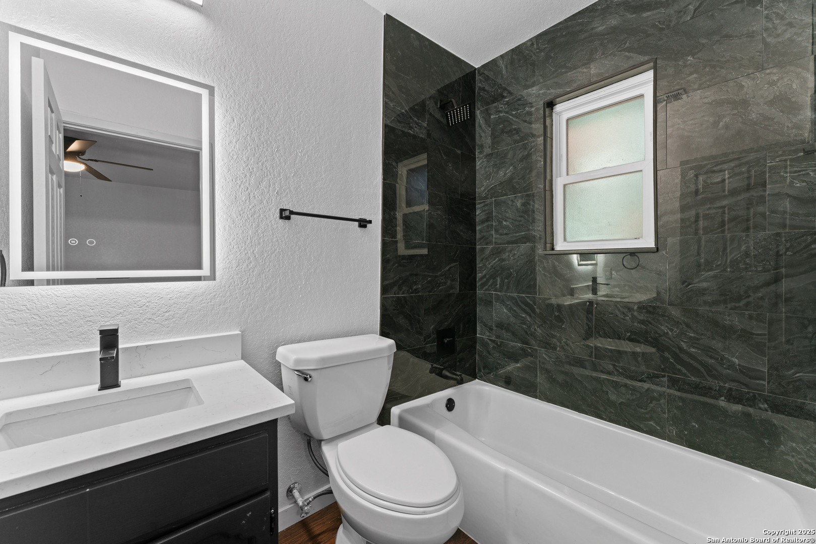 1638 W Ashby Place San Antonio TX 78201