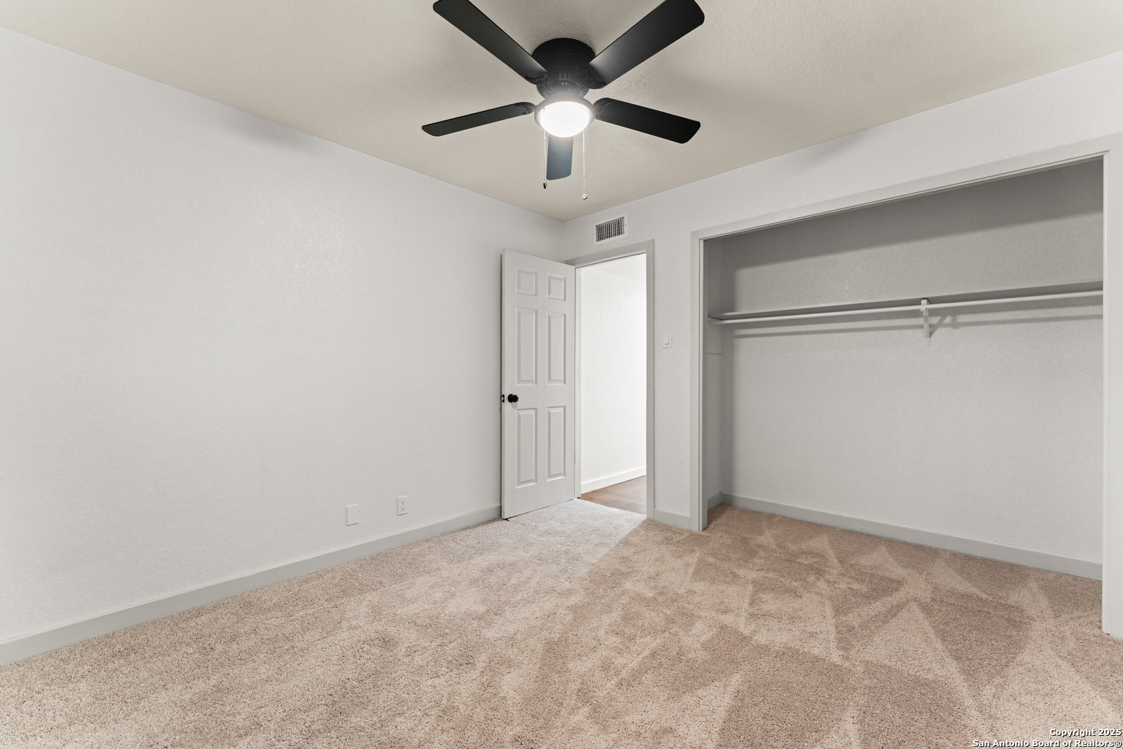 1638 W Ashby Place San Antonio TX 78201