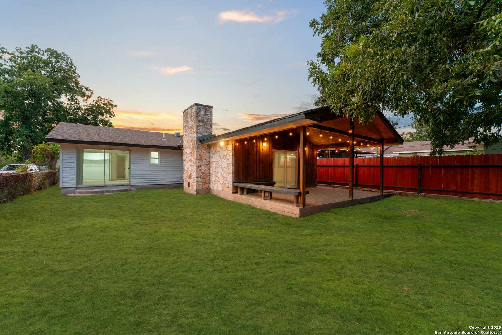 1638 W Ashby Place San Antonio TX 78201