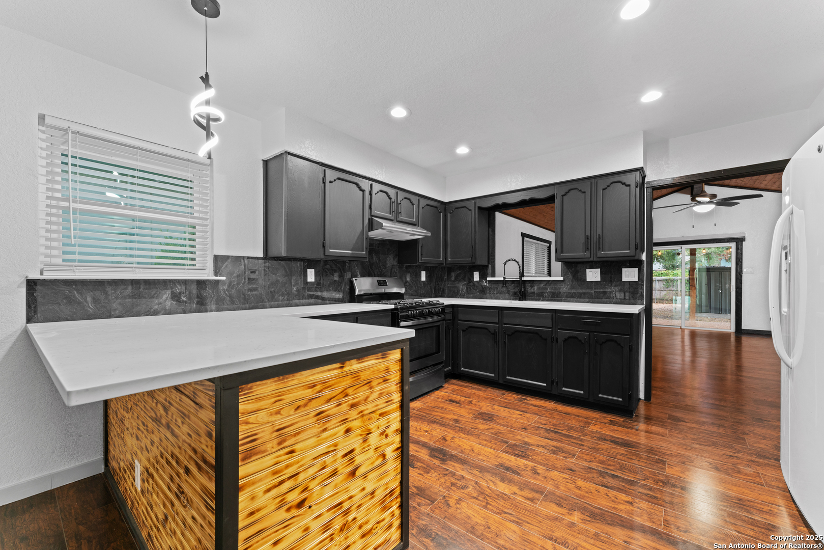 1638 W Ashby Place San Antonio TX 78201