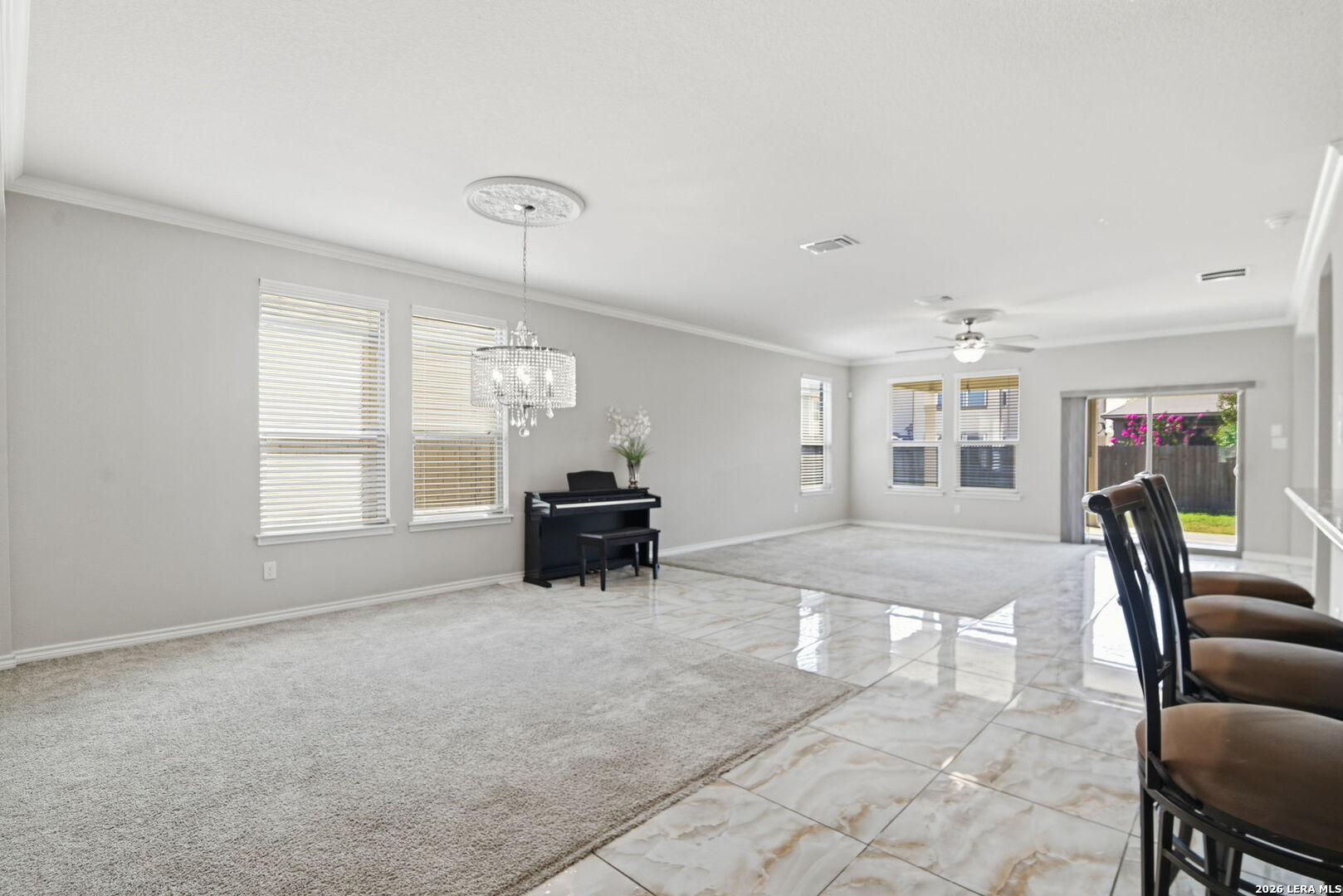 1912 Cool Breeze New Braunfels TX 78130