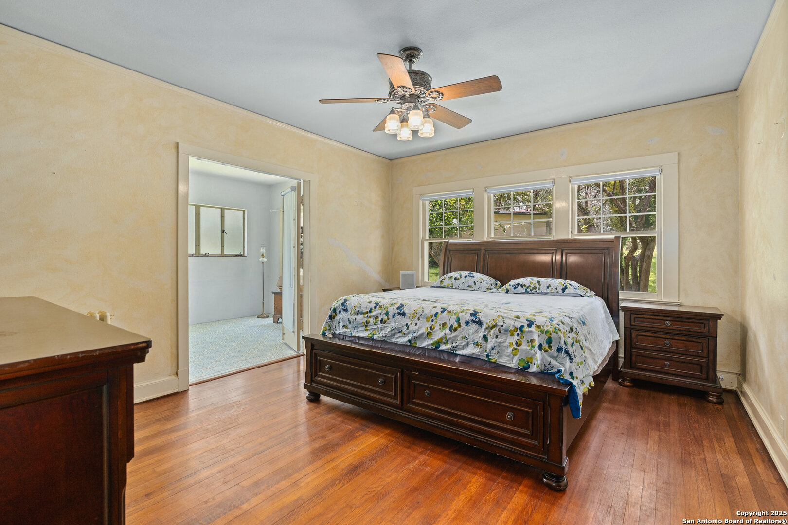 5351 Fredericksburg San Antonio TX 78229
