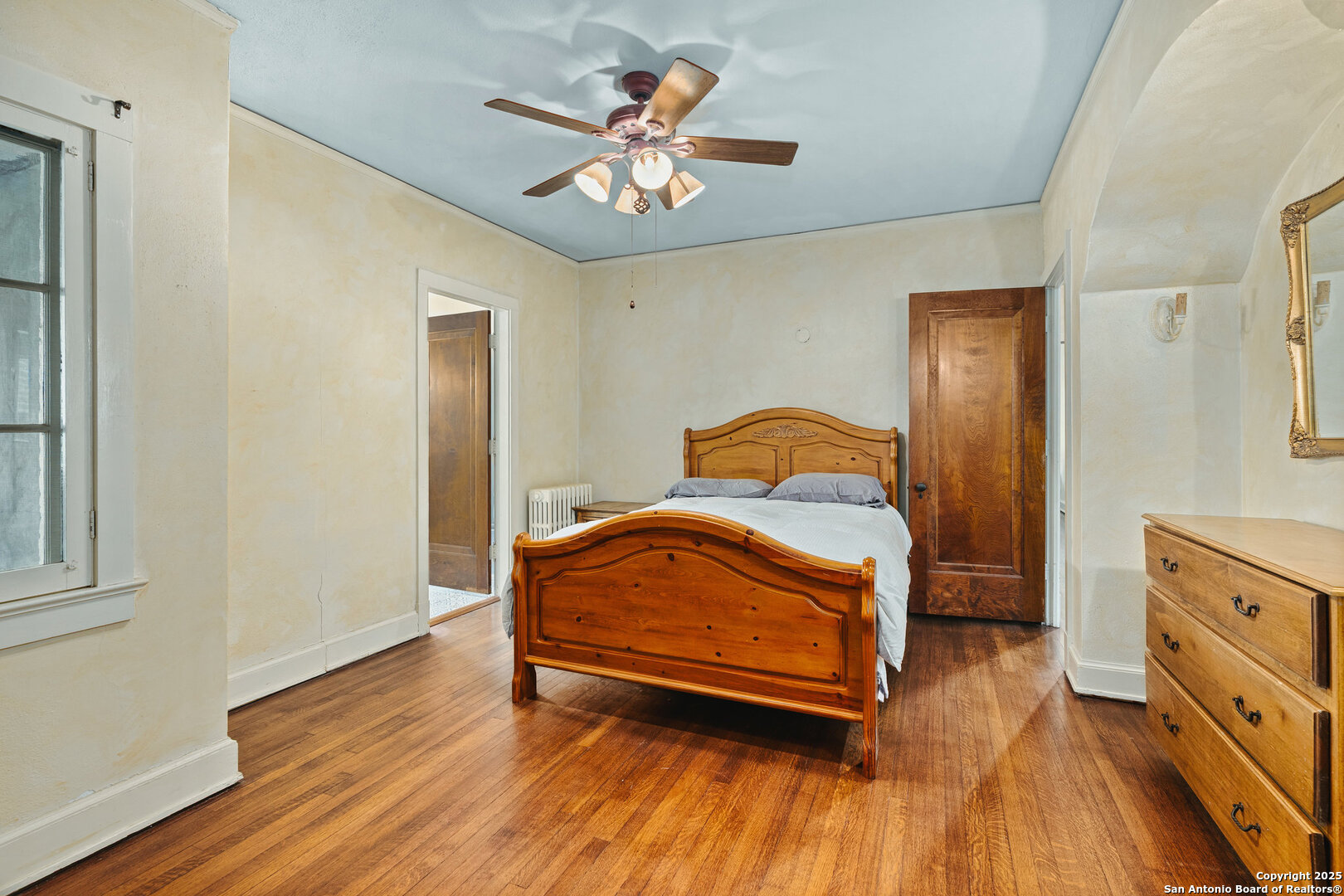 5351 Fredericksburg San Antonio TX 78229