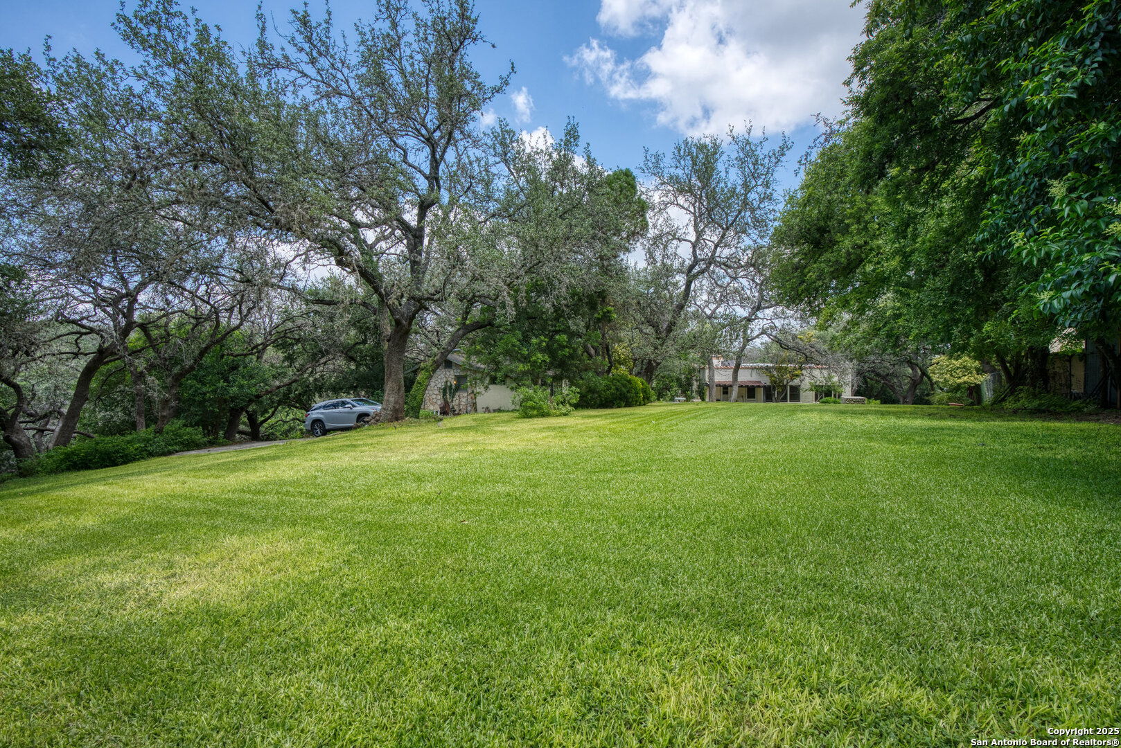5351 Fredericksburg San Antonio TX 78229