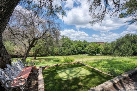 5351 Fredericksburg San Antonio TX 78229