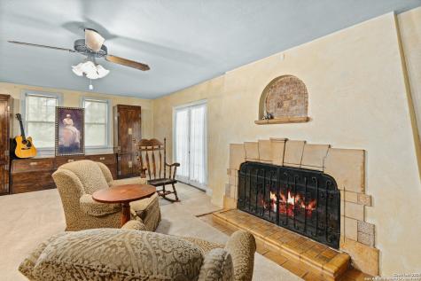 5351 Fredericksburg San Antonio TX 78229