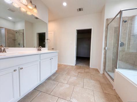 5815 Akin Elm San Antonio TX 78261
