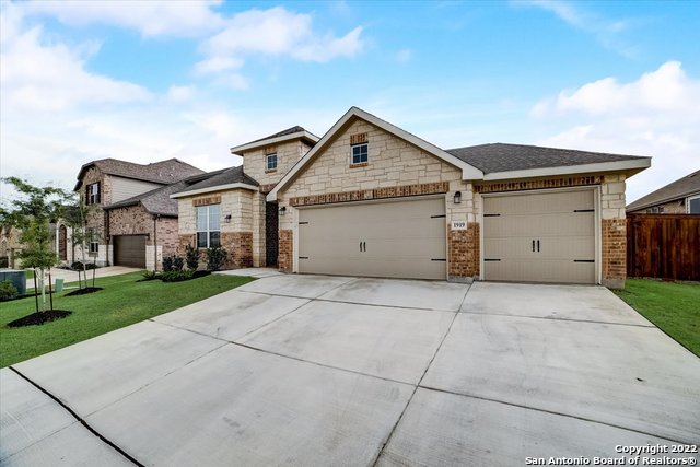 1919 Sladen Hills San Antonio TX 78253