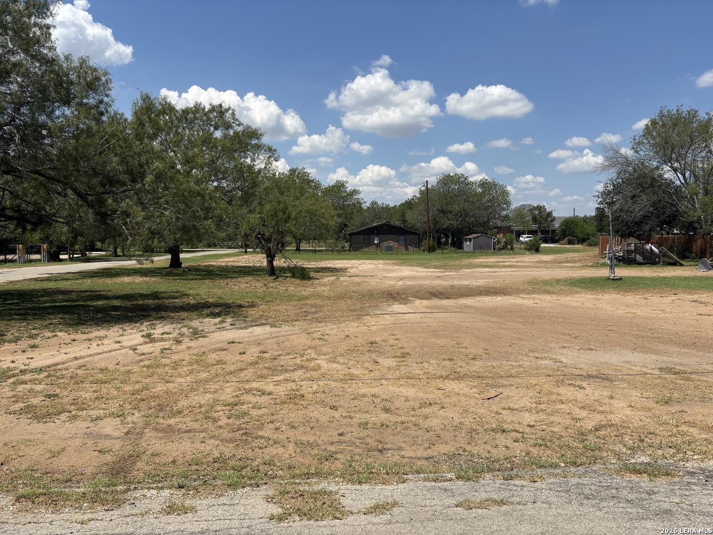 00 Curtis Devine TX 78016