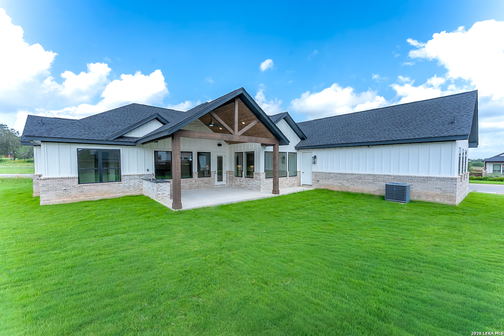 109 Chinaberry Hill La Vernia TX 78121