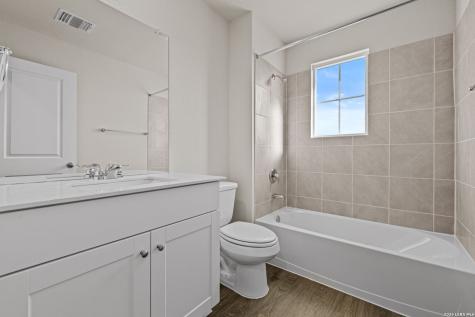 5625 Hartley Home San Antonio TX 78245