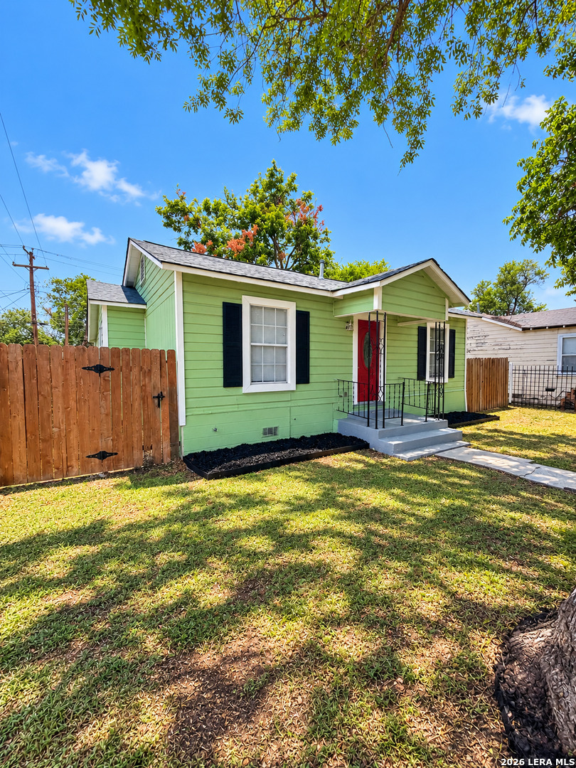 1439 Alhambra San Antonio TX 78201