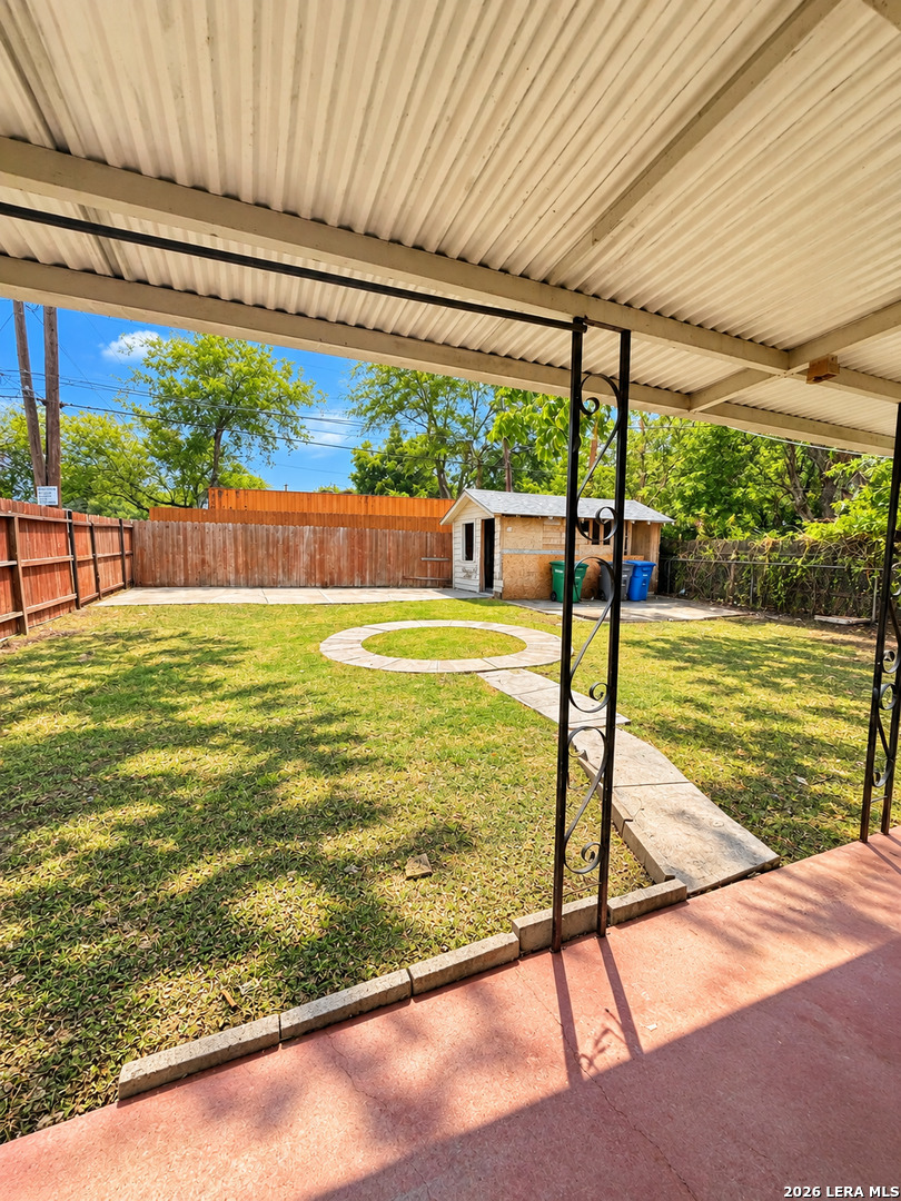 1439 Alhambra San Antonio TX 78201