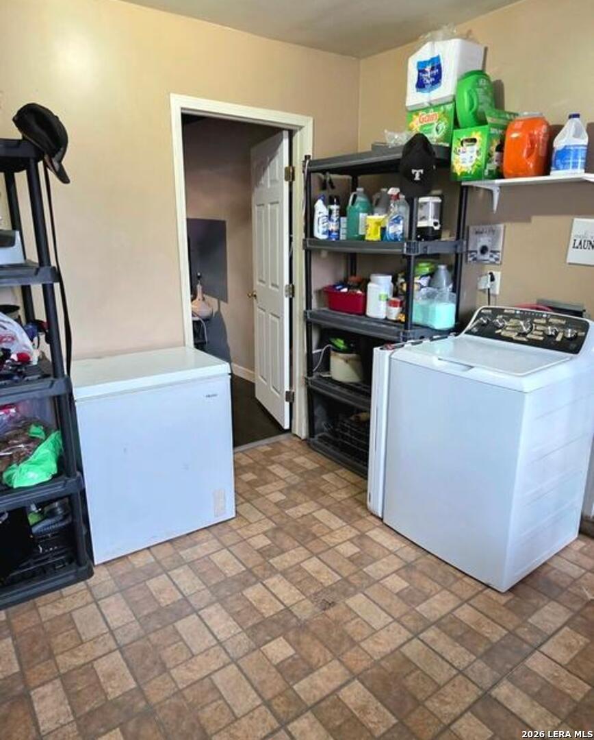 6715 Pleasant Oak San Antonio TX 78227