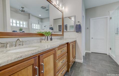 912 Mission Hills Drive New Braunfels TX 78130