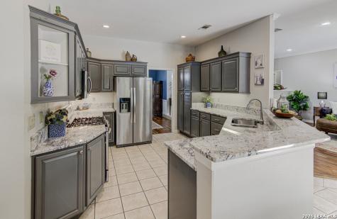 912 Mission Hills Drive New Braunfels TX 78130