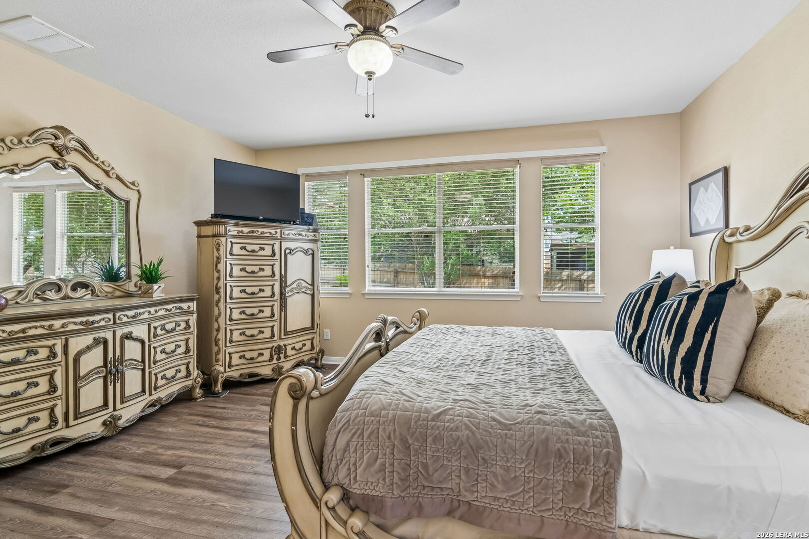 1008 Oak Ridge Schertz TX 78154