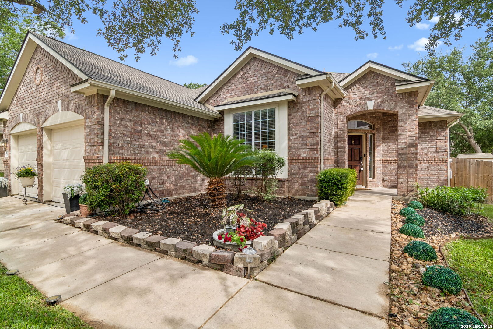 1008 Oak Ridge Schertz TX 78154