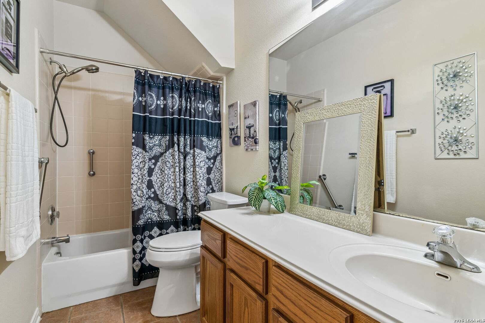1008 Oak Ridge Schertz TX 78154