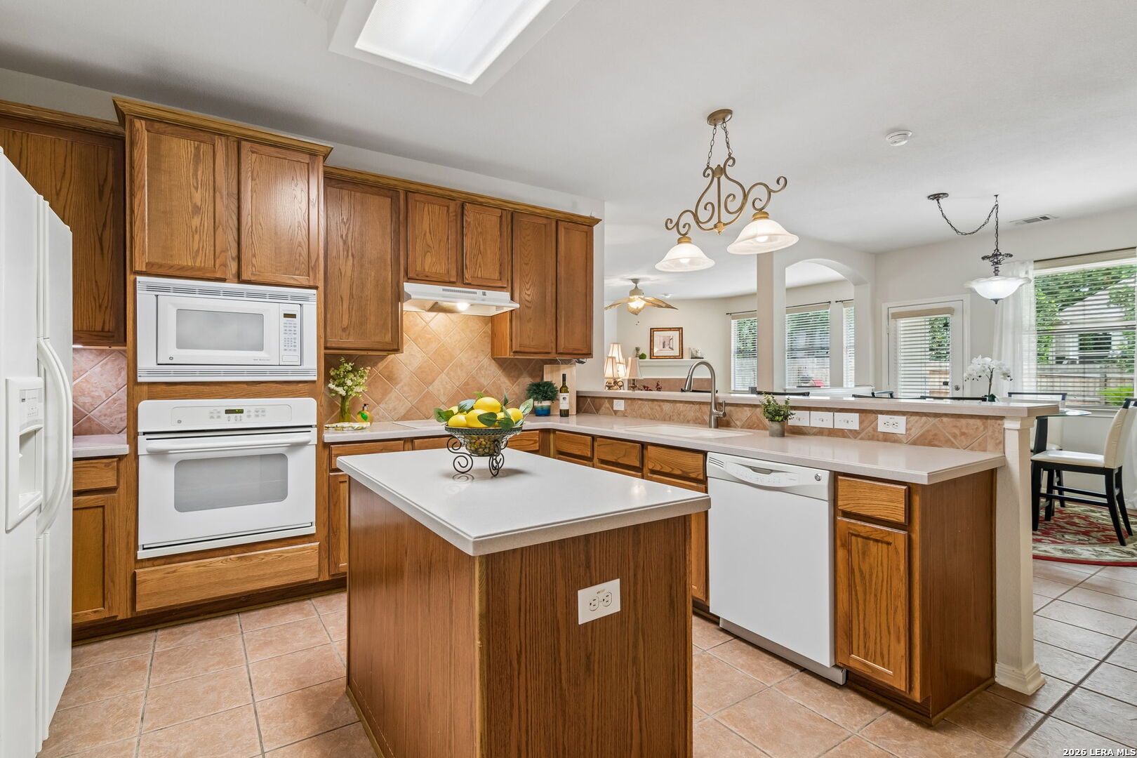 1008 Oak Ridge Schertz TX 78154