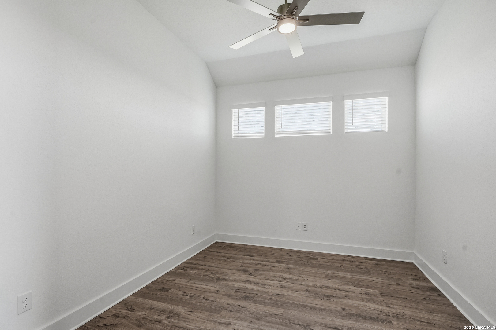 8910 Arroyo Grove San Antonio TX 78263