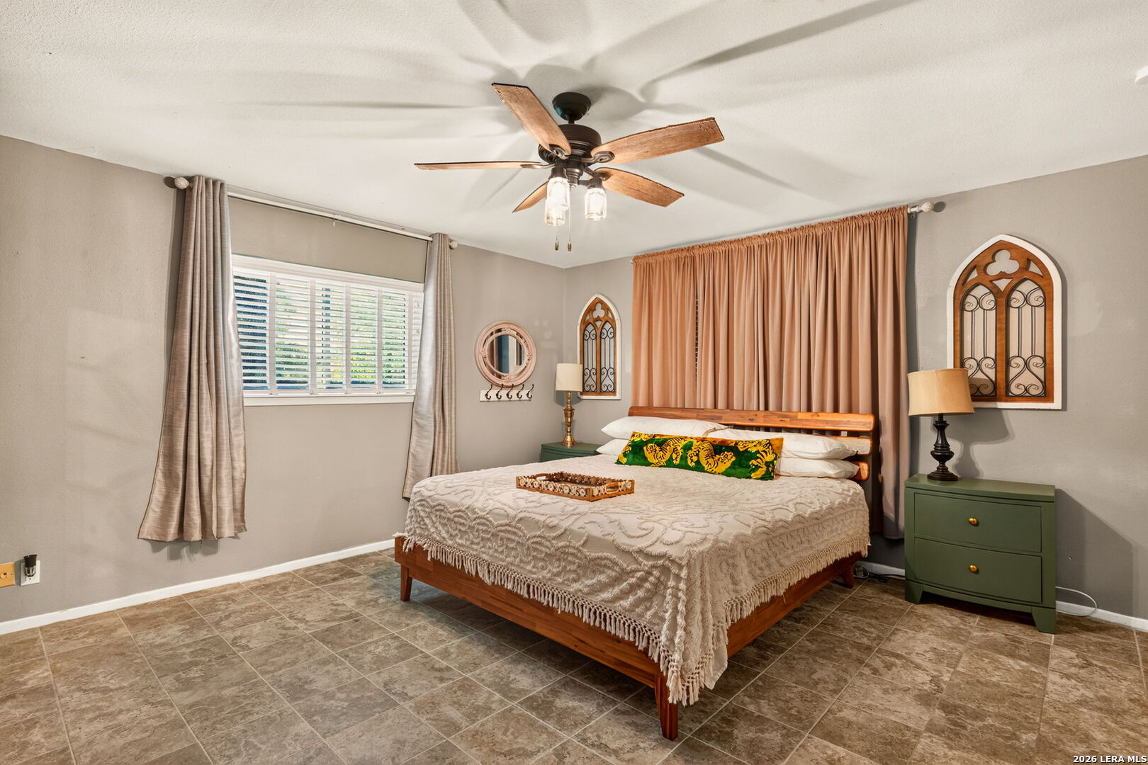 6107 Forest Bend San Antonio TX 78240