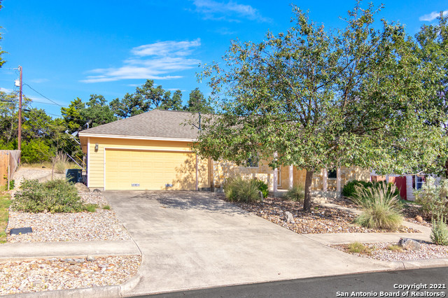 1811 White Tail Lane Bandera TX 78003