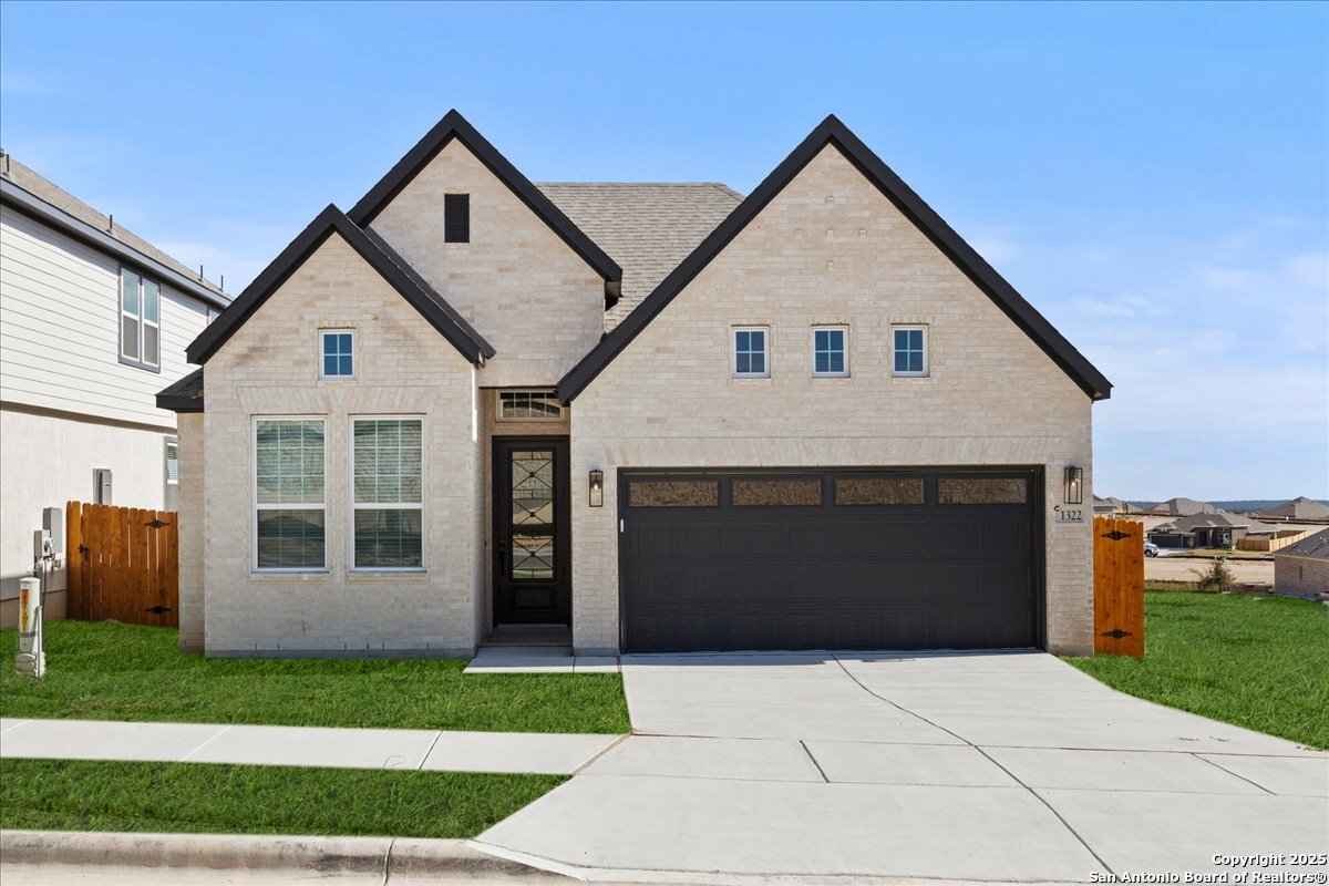 1322 Red Fox New Braunfels TX 78132