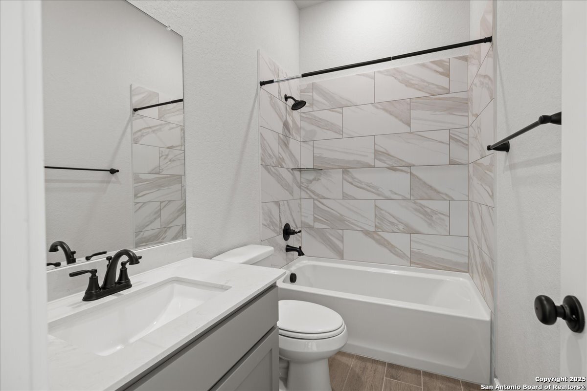 1322 Red Fox New Braunfels TX 78132