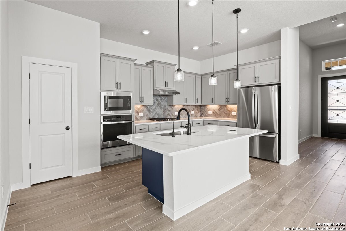 1322 Red Fox New Braunfels TX 78132
